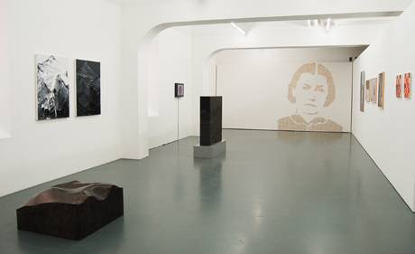 Ausstellungsansicht  &raquo; Klicken zum Vergr&ouml;ssern ->